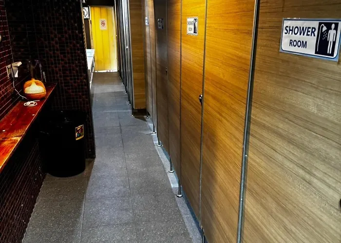 Hostal Glur Pratunam Bangkok