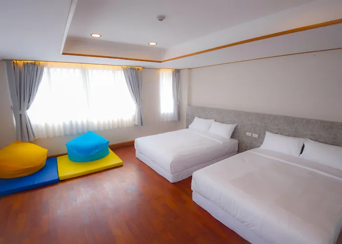 Glur Pratunam Bangkok