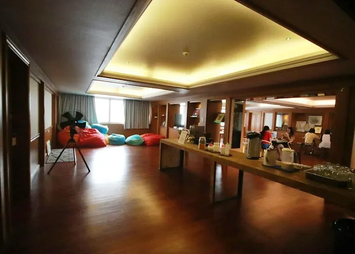 Glur Pratunam Hostal Bangkok